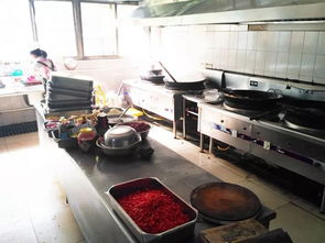 繡湖中學(xué)雙校區(qū)食堂同獲金華市餐飲服務(wù)食品安全最高等級認證